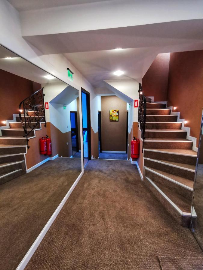 Hotel Swiss Shumen Dış mekan fotoğraf