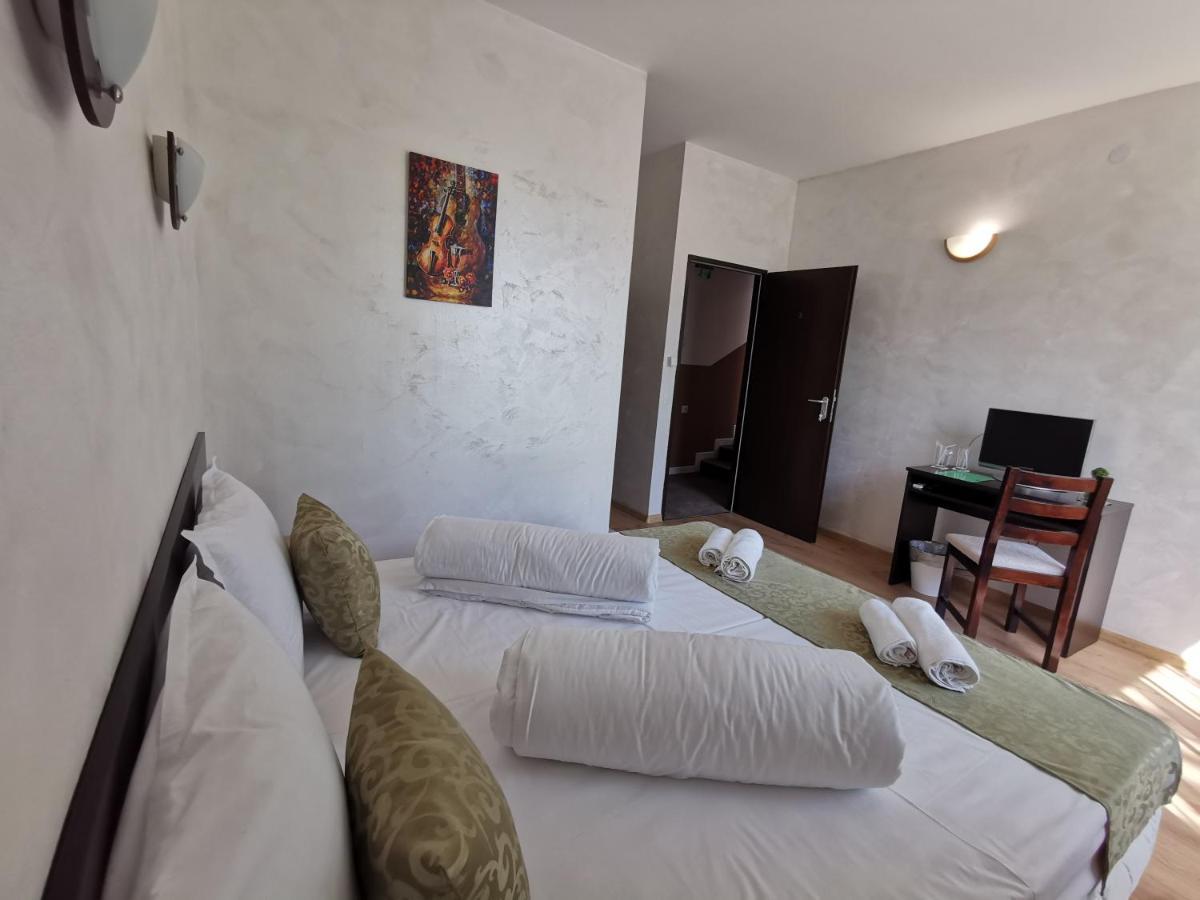 Hotel Swiss Shumen Dış mekan fotoğraf